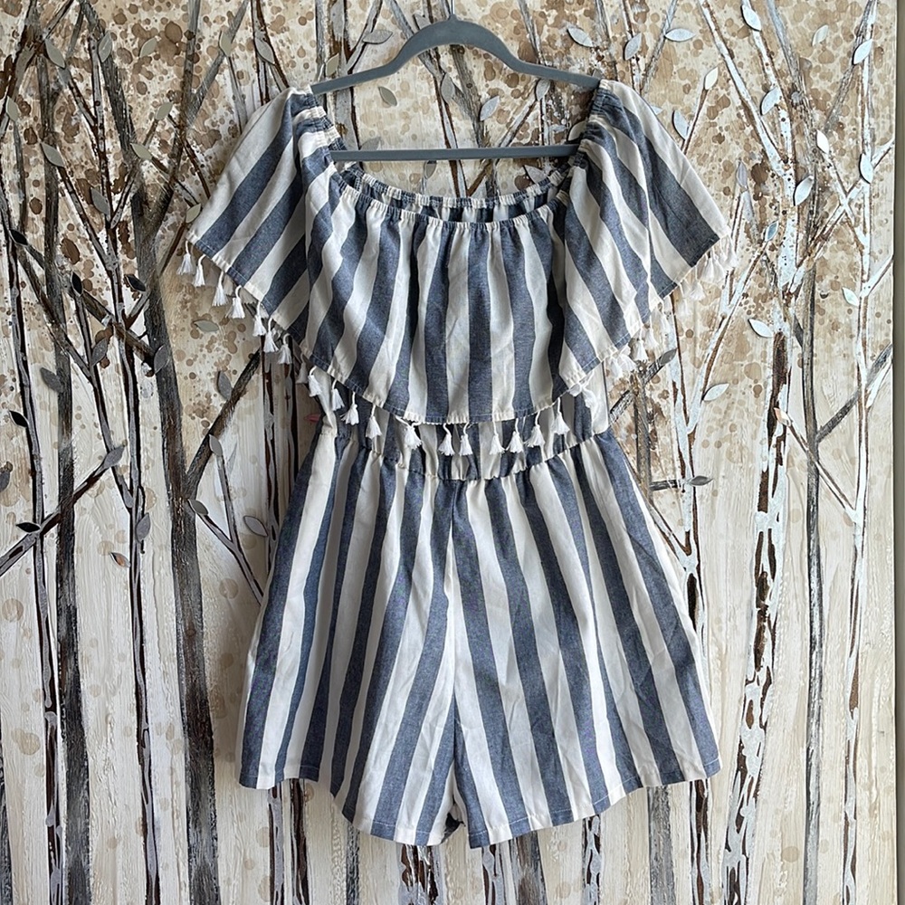 Women Romper Size L (New without tags)